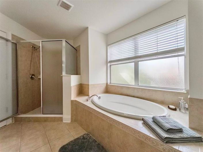 Image No.23-3 Bed Townhouse for sale