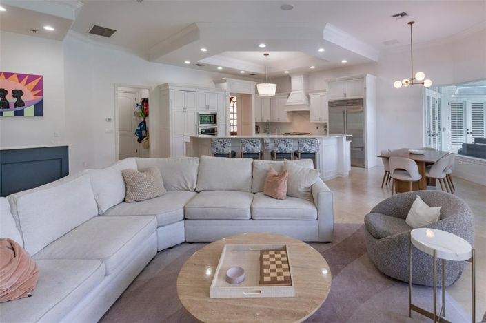 Image No.24-5 Bed House for sale