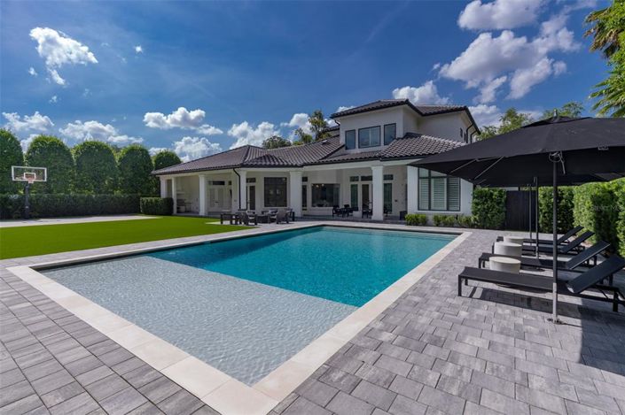 Image No.56-5 Bed House for sale