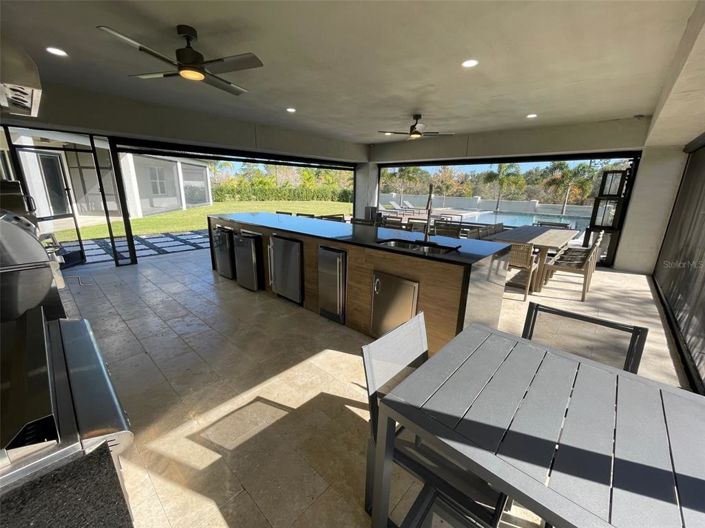 Image No.14-6 Bed House for sale