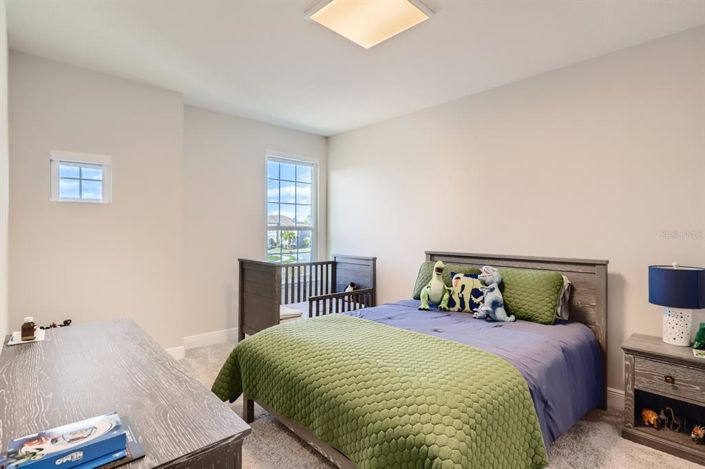 Image No.28-6 Bed House for sale