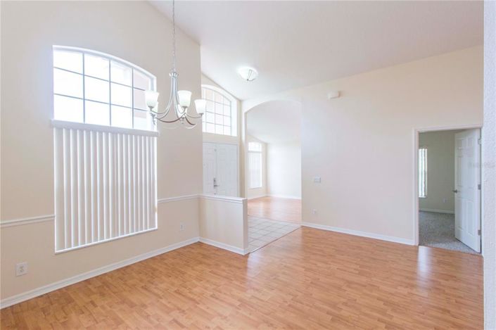 Image No.13-4 Bed House for sale