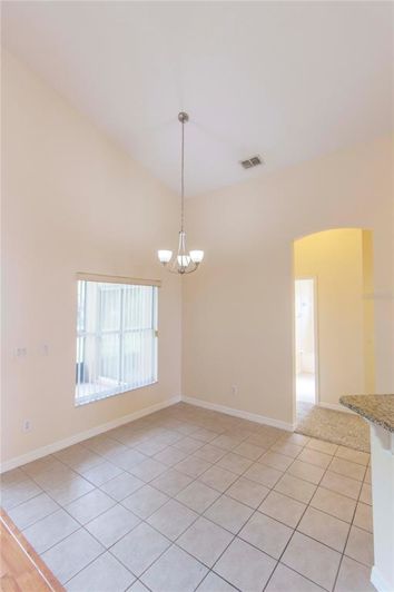 Image No.19-4 Bed House for sale