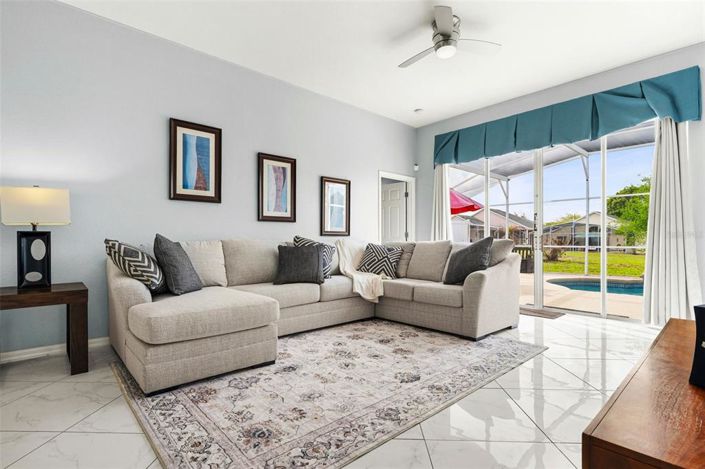 Image No.15-4 Bed House for sale