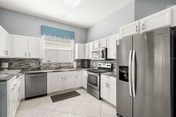 Image No.6-4 Bed House for sale