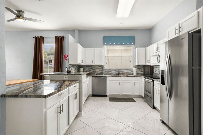 Image No.7-4 Bed House for sale
