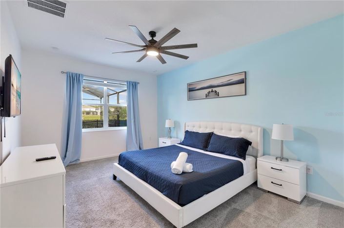 Image No.17-6 Bed House for sale