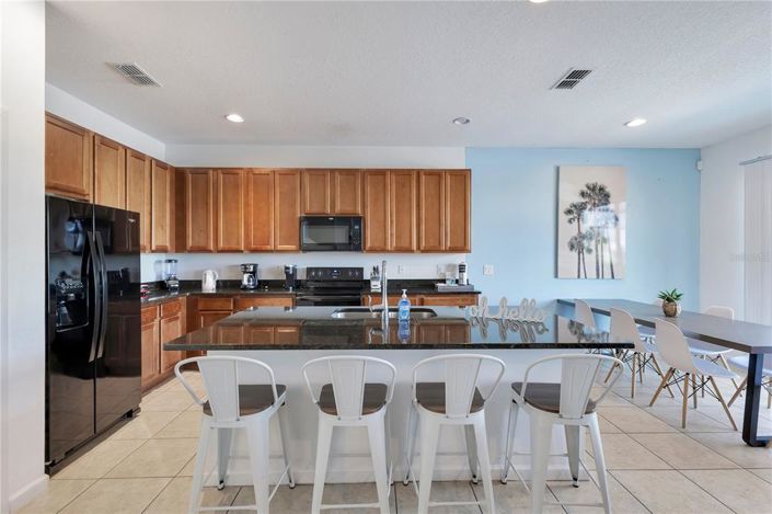 Image No.7-6 Bed House for sale