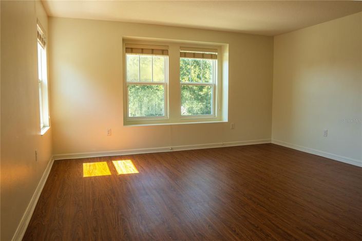 Image No.14-5 Bed House for sale