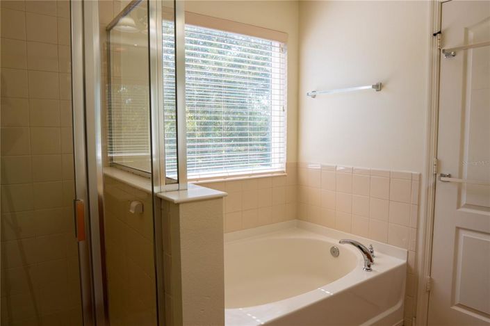 Image No.17-5 Bed House for sale