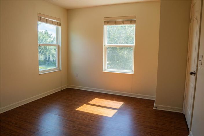 Image No.25-5 Bed House for sale