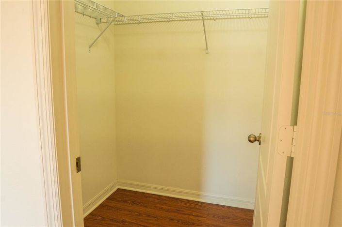 Image No.28-5 Bed House for sale