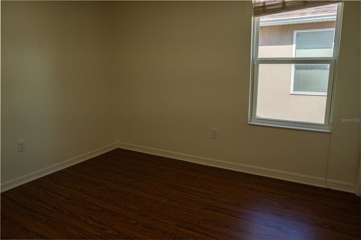 Image No.30-5 Bed House for sale