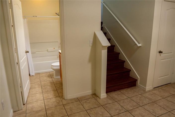 Image No.38-5 Bed House for sale