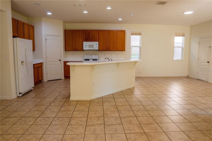 Image No.42-5 Bed House for sale