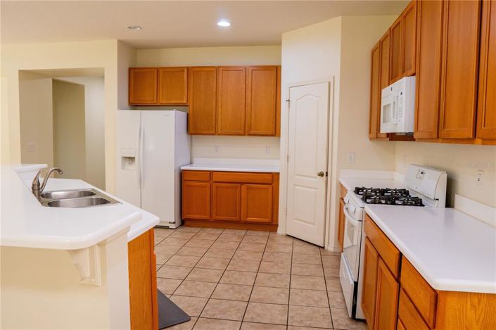Image No.44-5 Bed House for sale
