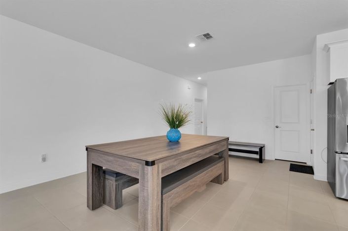 Image No.18-5 Bed House for sale