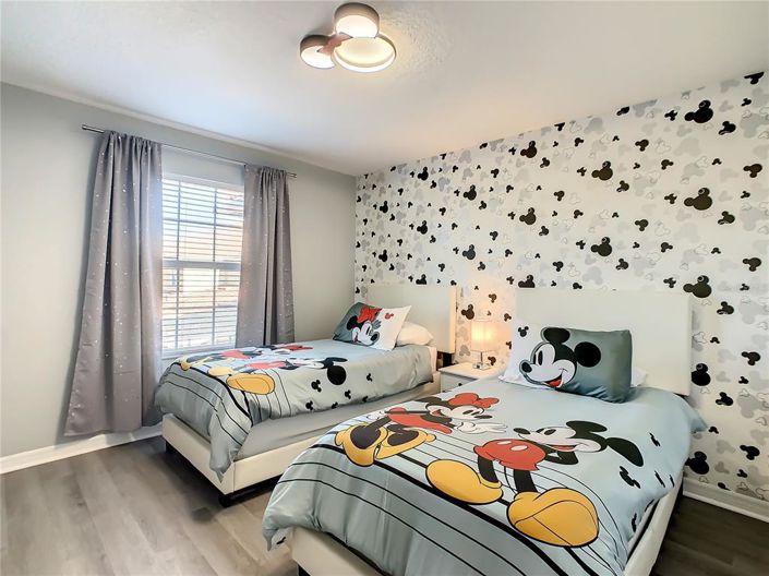 Image No.20-4 Bed Townhouse for sale