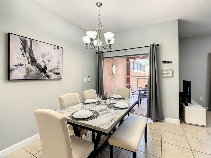 Image No.4-4 Bed Townhouse for sale