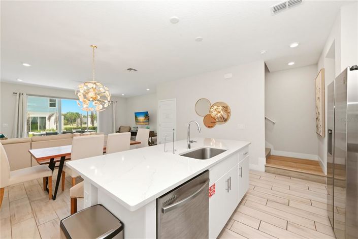 Image No.23-3 Bed Townhouse for sale