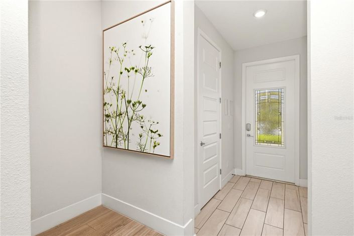 Image No.26-3 Bed Townhouse for sale