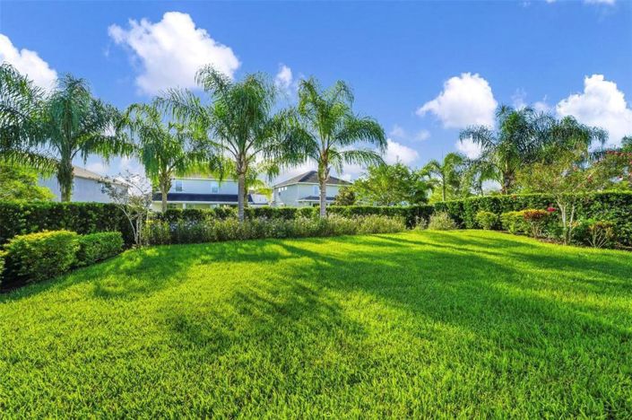 Image No.11-6 Bed House for sale