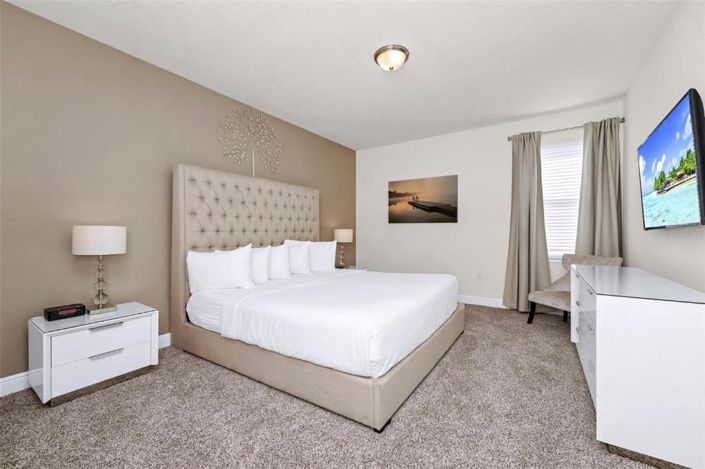 Image No.12-6 Bed House for sale