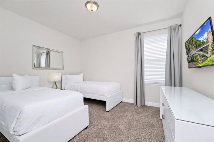 Image No.16-6 Bed House for sale