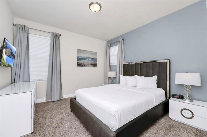 Image No.20-6 Bed House for sale