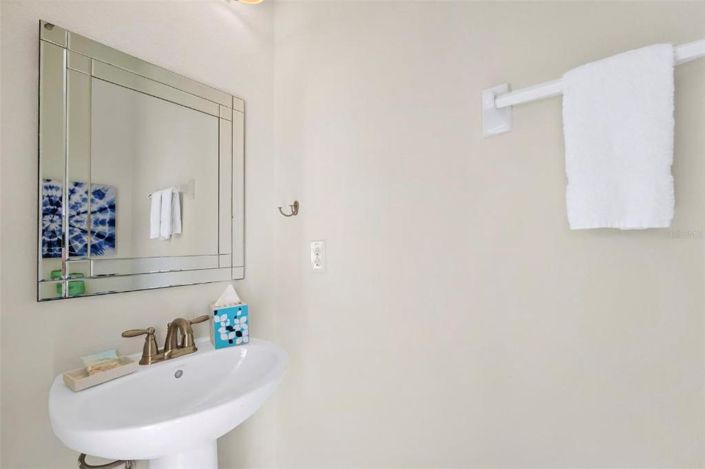 Image No.23-6 Bed House for sale