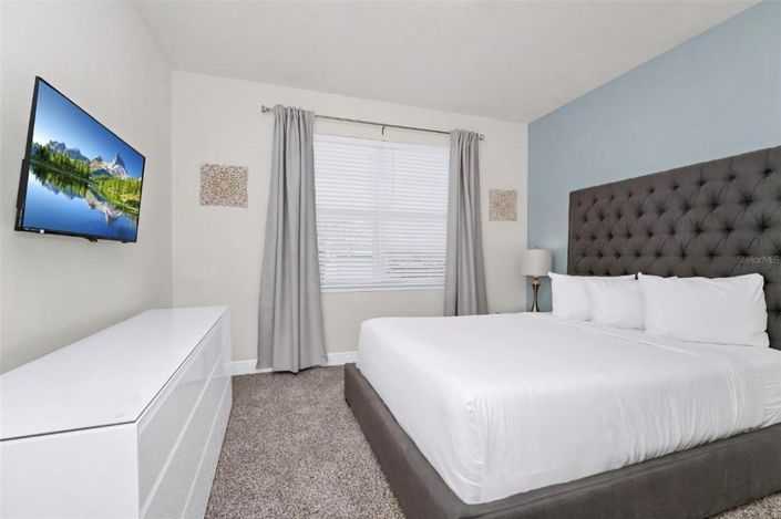 Image No.24-6 Bed House for sale