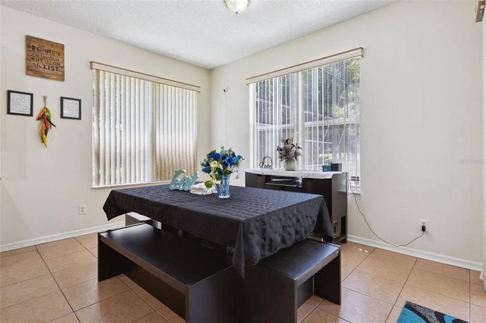 Image No.13-6 Bed House for sale