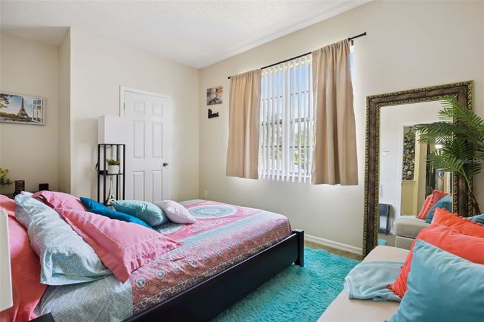 Image No.22-6 Bed House for sale