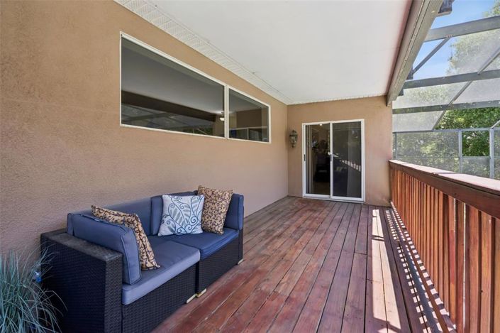 Image No.32-6 Bed House for sale
