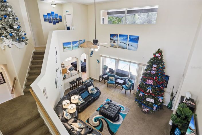 Image No.8-6 Bed House for sale