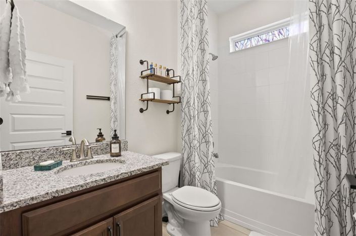 Image No.25-4 Bed House for sale