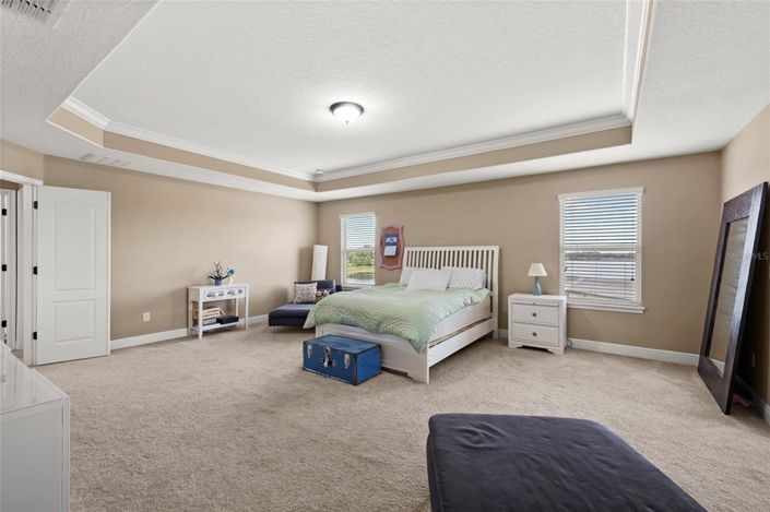 Image No.20-5 Bed House for sale
