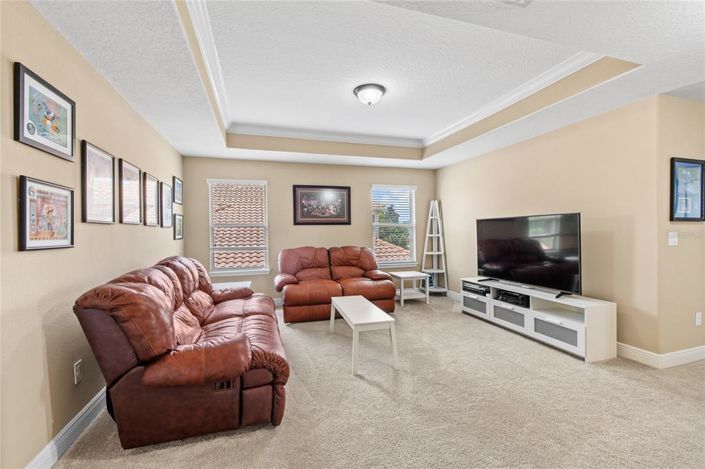 Image No.26-5 Bed House for sale