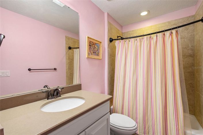 Image No.30-5 Bed House for sale