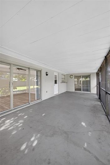 Image No.28-4 Bed House for sale