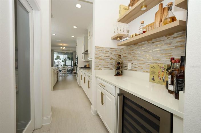 Image No.11-5 Bed House for sale