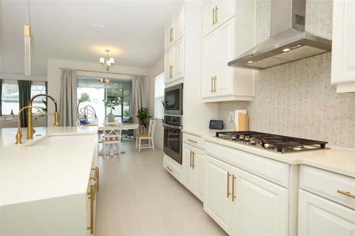 Image No.15-5 Bed House for sale