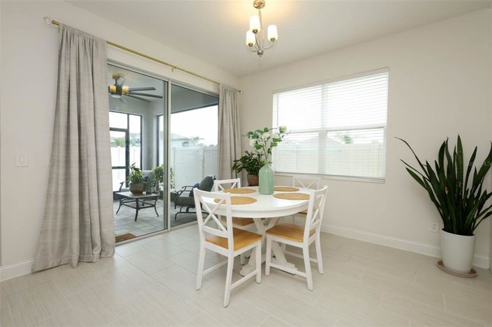 Image No.19-5 Bed House for sale