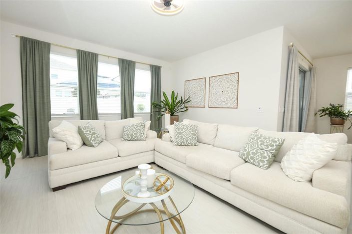 Image No.20-5 Bed House for sale