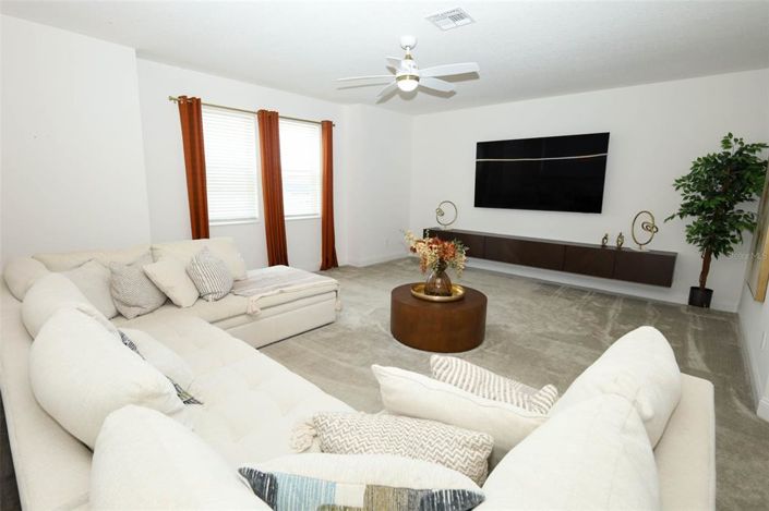 Image No.36-5 Bed House for sale