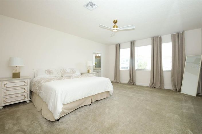 Image No.38-5 Bed House for sale