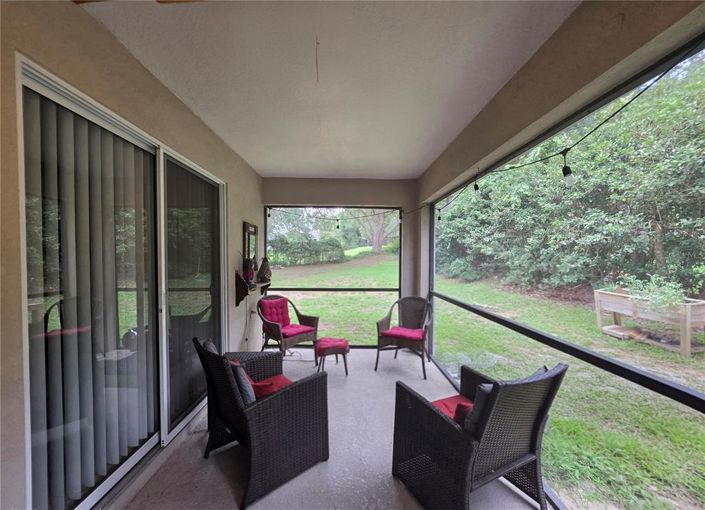 Image No.28-4 Bed House for sale