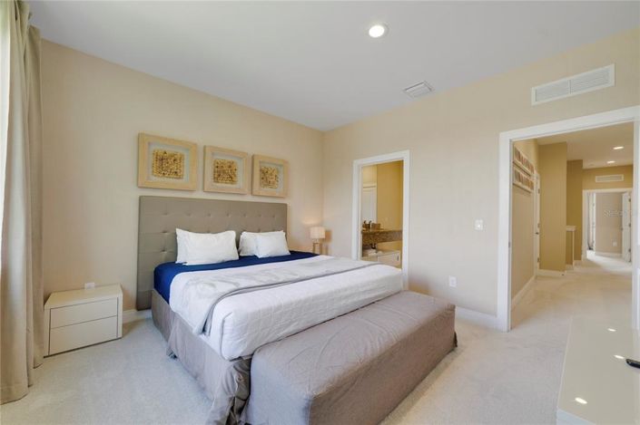 Image No.21-3 Bed Townhouse for sale