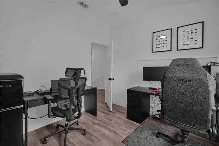 Image No.20-3 Bed Apartment for sale