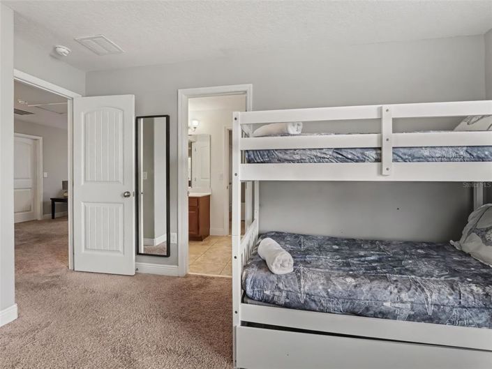 Image No.21-5 Bed House for sale